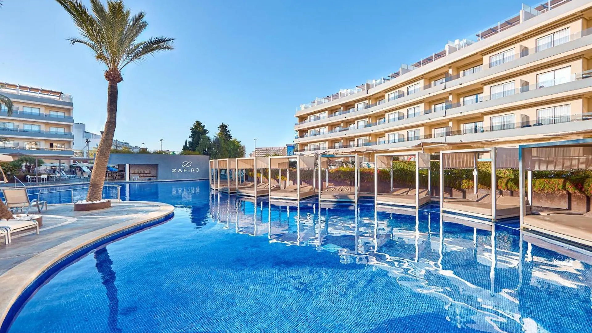 Zafiro Palmanova Aparthotel 4*, Palma Nova (Mallorca)