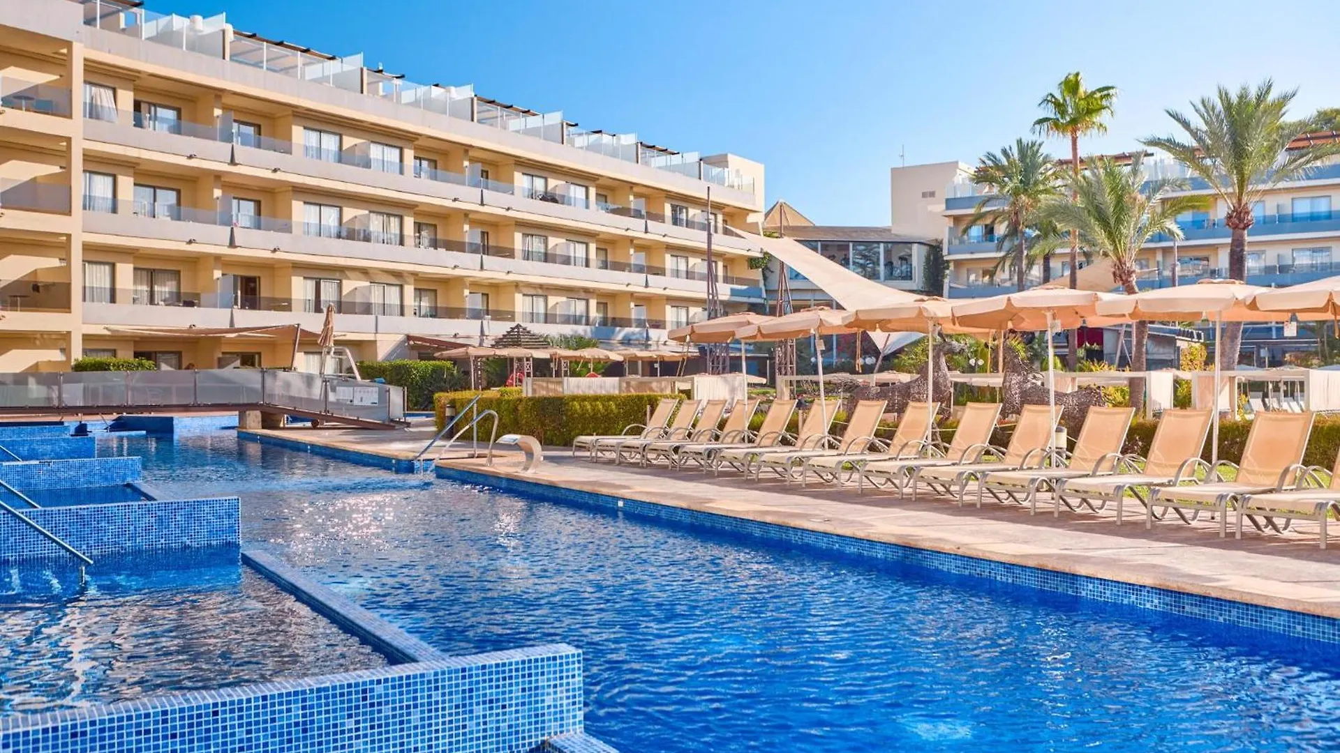 ****  Zafiro Palmanova Aparthotel Spain