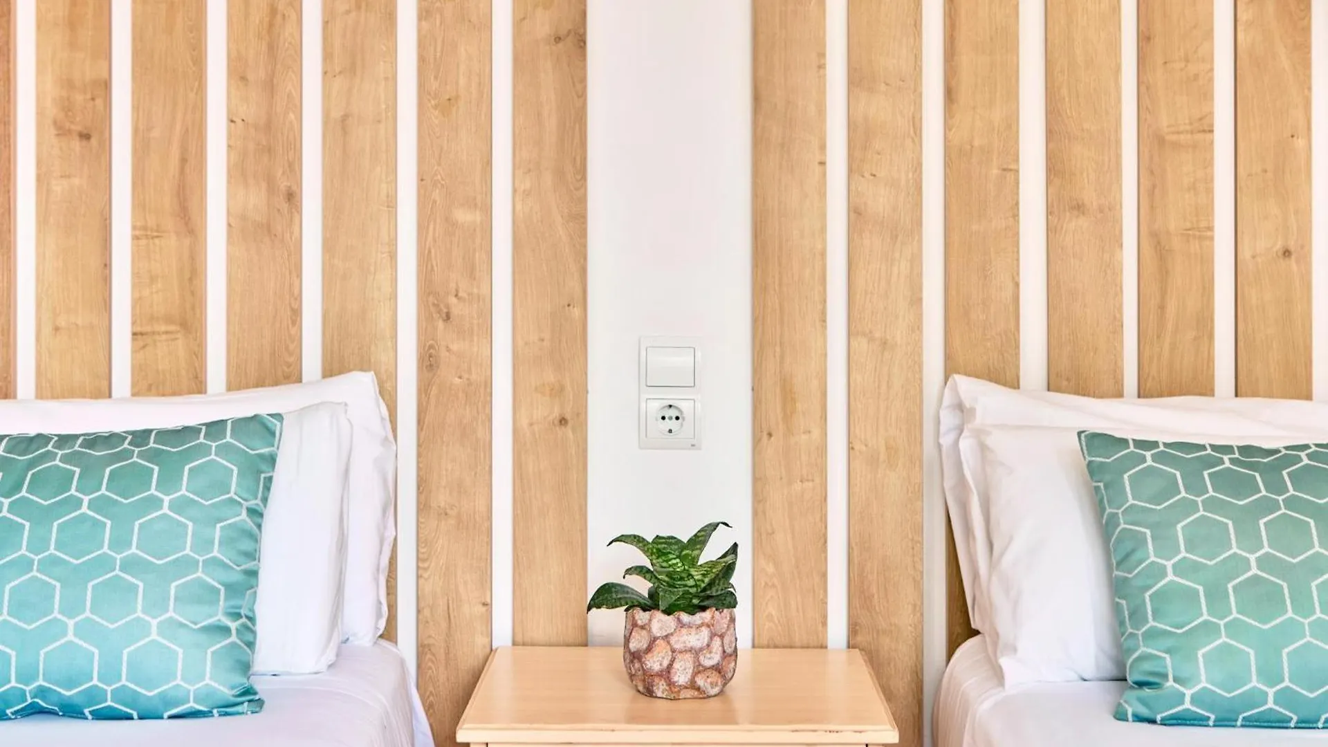 Zafiro Palmanova Aparthotel 4*, Palma Nova (Mallorca)