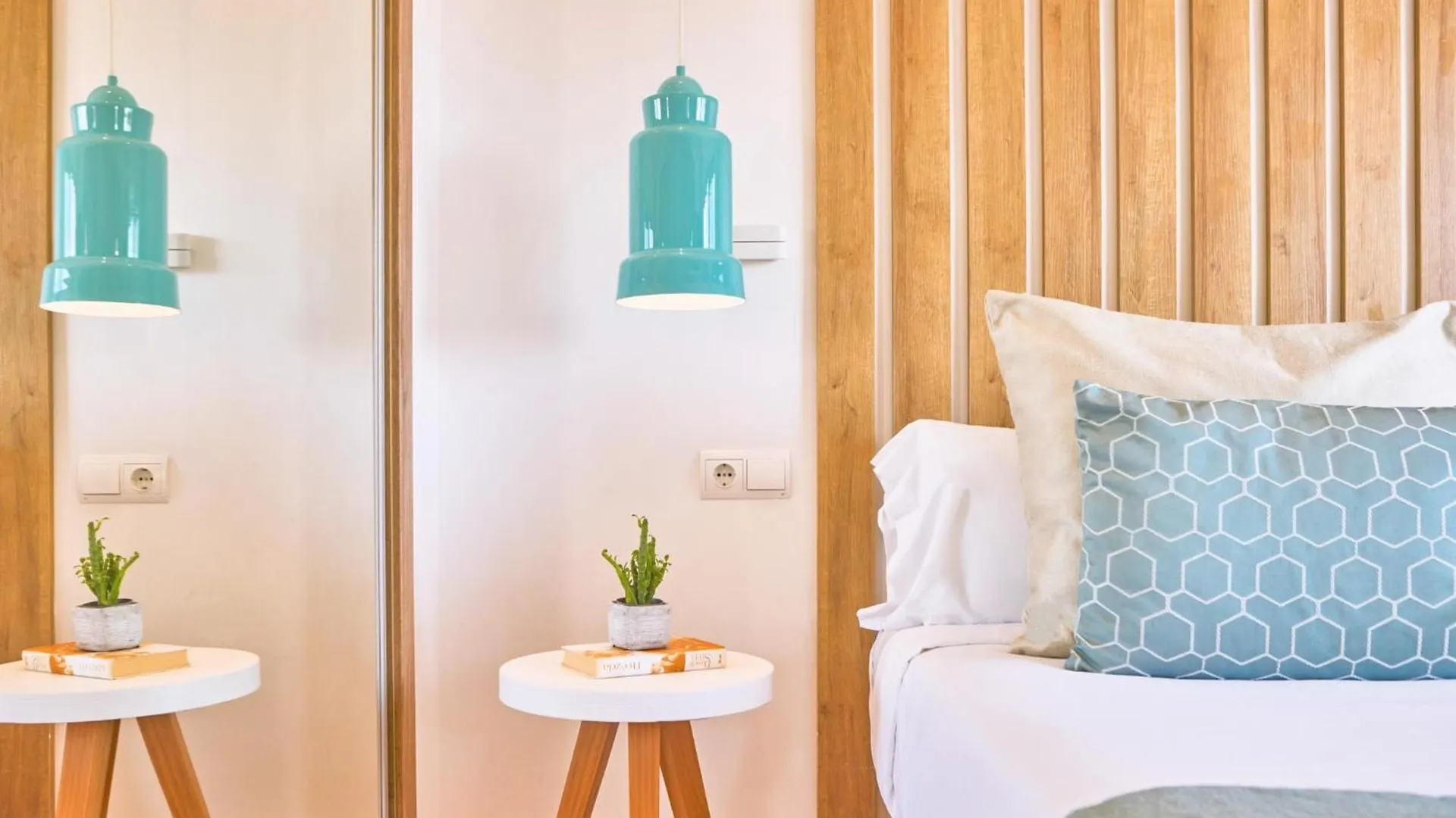 Zafiro Palmanova Aparthotel 4*, Palma Nova (Mallorca)