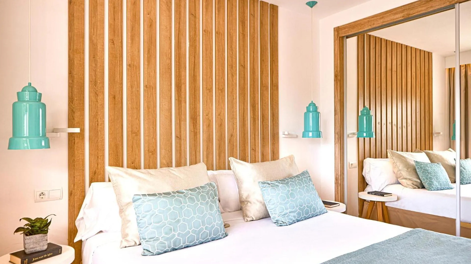 Zafiro Palmanova Aparthotel Spanien