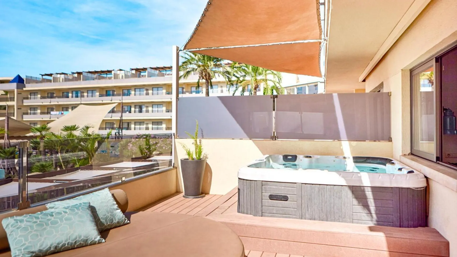 ****  Zafiro Palmanova Aparthotel Spanien